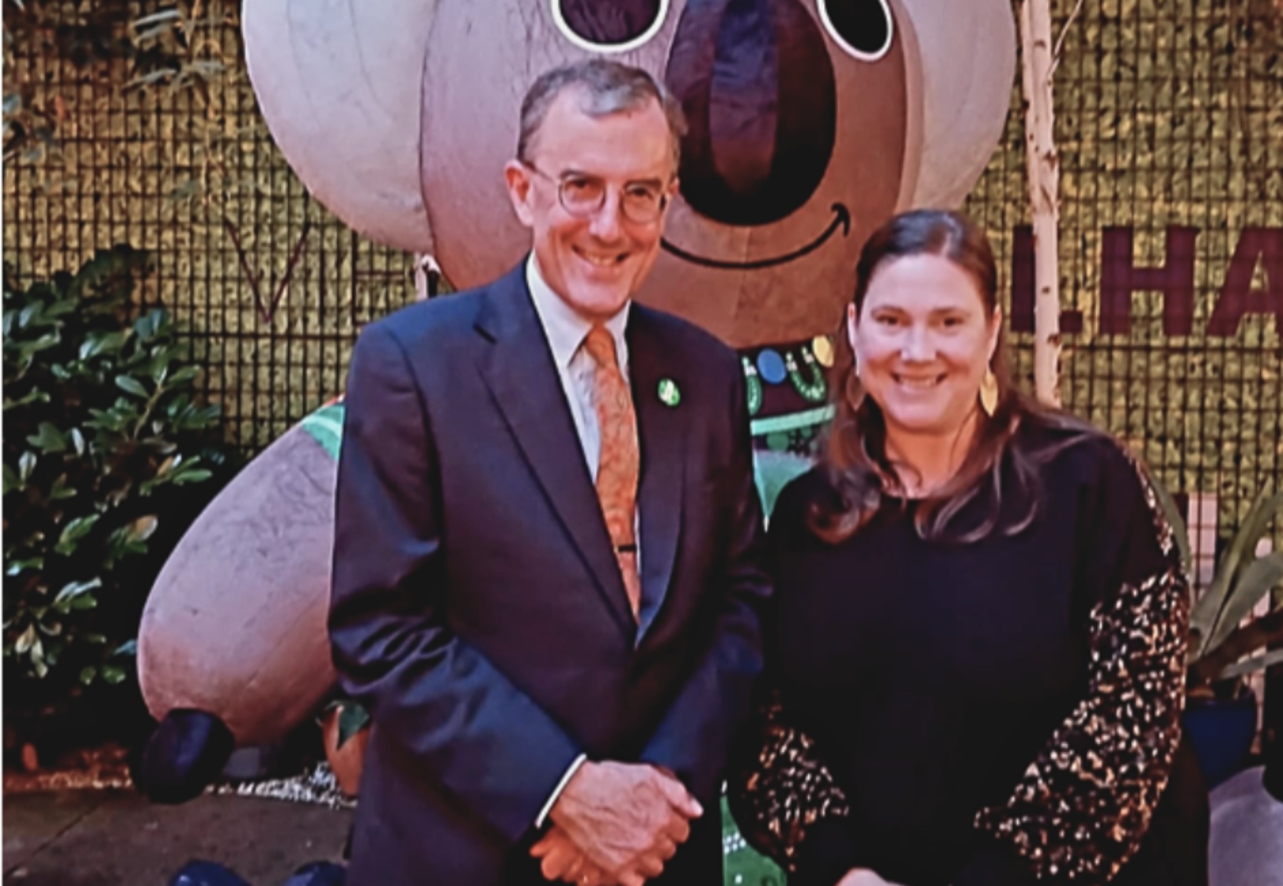 Australian Ambassador to Austria, Ian Biggs, with Sarah Christensen.